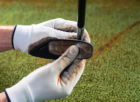 How to Clean Rusty Golf Clubs: A Comprehensive Guide to Restoring Your Equipment and Enhancing Your Game