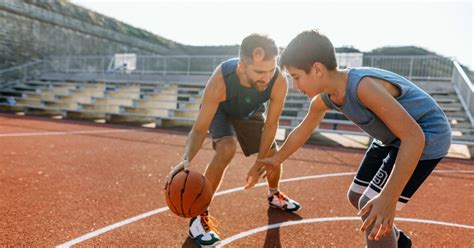 What is a Double Dribble in Basketball and Why Does It Feel Like a Forbidden Dance Move?